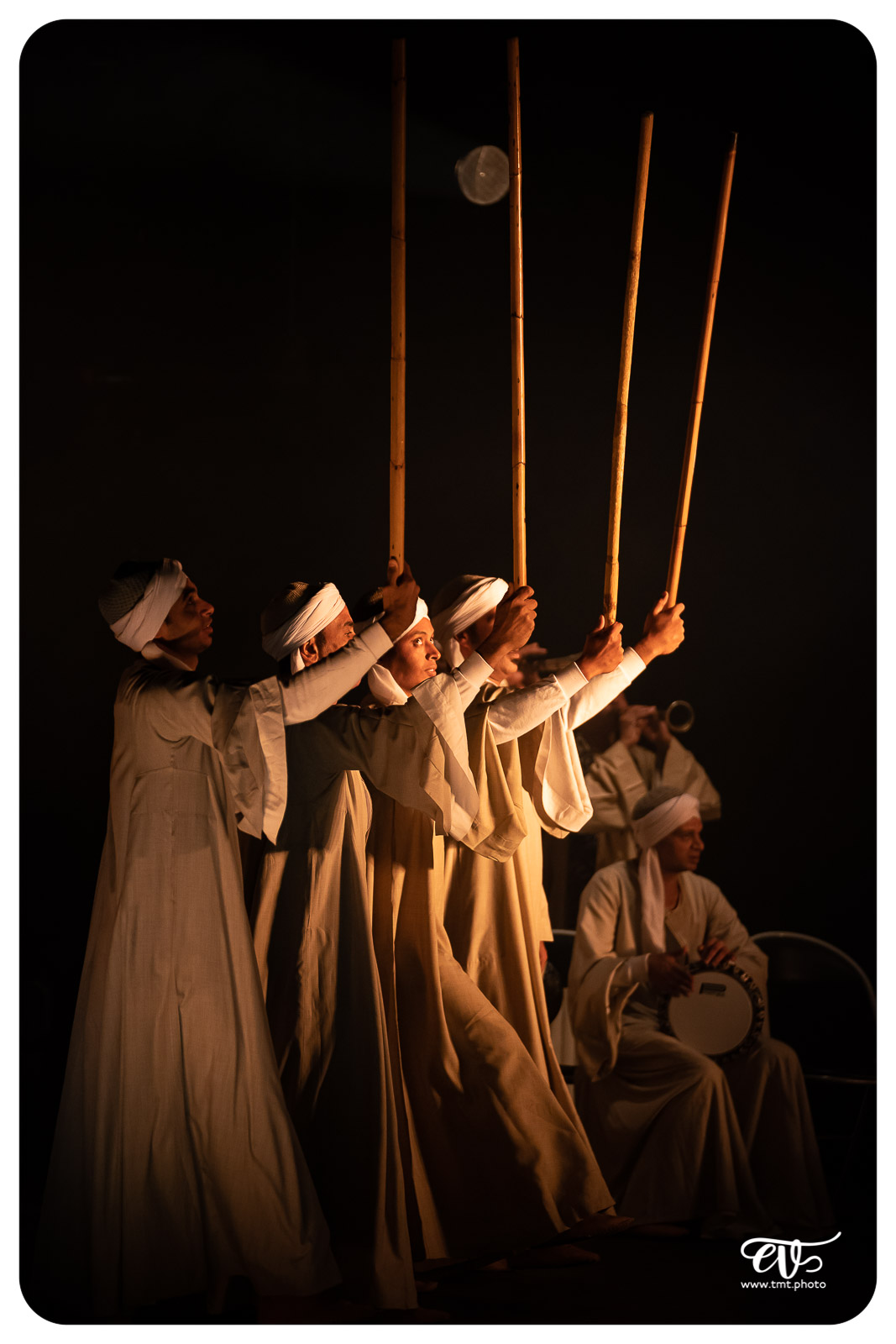 DANS LE CERCLE DES HOMMES DU NIL - CENTRE MEDHAT FAWZY DE MALLAW